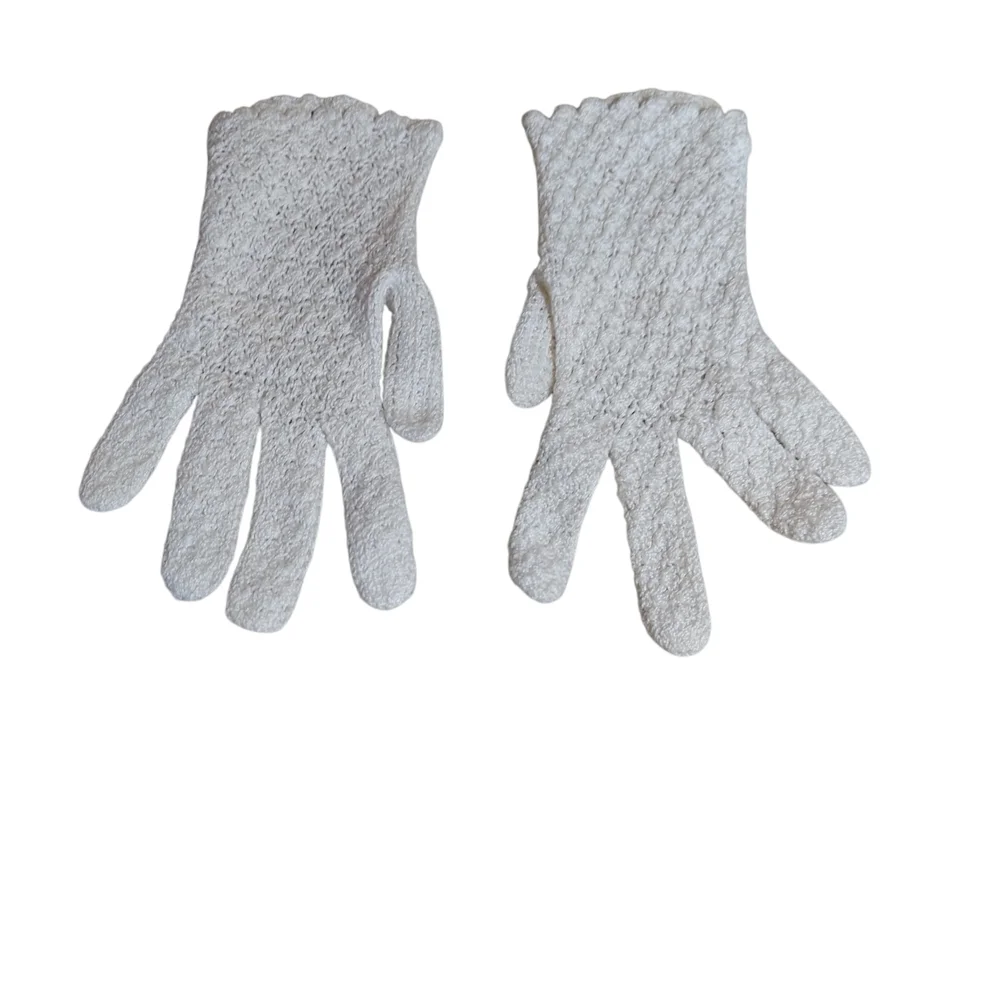 Vintage White Scalloped Knit Gloves | Romantic Crochet Lace Look | Classic Retro